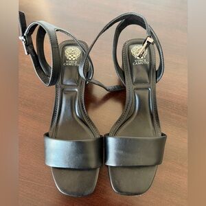 Vince Camuto Acaylee Black Leather Ankle-Strap Sandals - size 9M